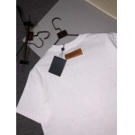 2025年8月10日入荷新作Louis Vuitton半袖 tシャツ人気商品