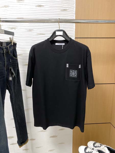 2025年8月12日入荷新作Givenchy半袖 tシャツ人...
