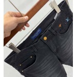 2025年8月15日入荷新作Louis vuittonジーパン人気商品/DW工場