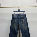 2025年8月15日入荷新作Burberryジーパン人気商品/DW工場