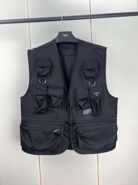 2025年8月15日入荷新作Pradaベスト  人気商品/D...