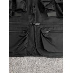 2025年8月15日入荷新作Pradaベスト  人気商品/DW工場