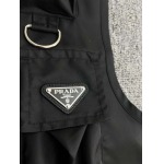 2025年8月15日入荷新作Pradaベスト  人気商品/DW工場