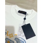 2025年8月19日入荷新作 LOUIS VUITTON半袖 tシャツ人気商品/DW工場