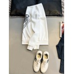 2025年8月20日入荷新作Vivienneスウェットシャツ 高级品超厳選★入手困難/誕生日プレゼント