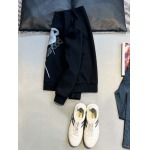 2025年8月20日入荷新作Vivienneスウェットシャツ 高级品超厳選★入手困難/誕生日プレゼント