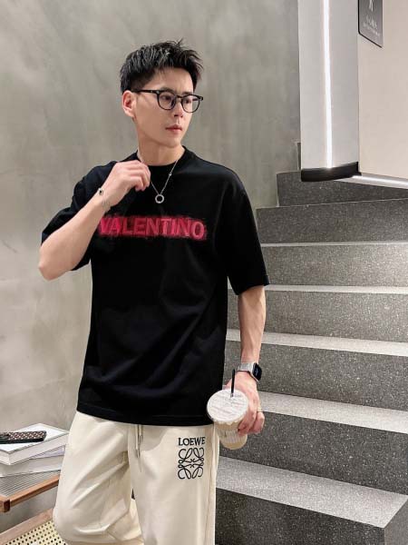 2025年8月20日入荷新作VALENTINO半袖 tシャツ...