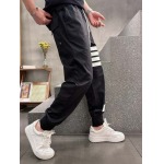 2025年8月20日入荷新作Thom Browneスウェットパンツ 高级品超厳選★入手困難/誕生日プレゼント