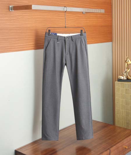 2025年8月21日入荷新作Ferragamoスラックス高品...