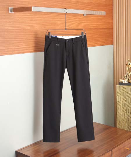 2025年8月21日入荷新作Ferragamoスラックス高品...