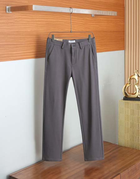 2025年8月21日入荷新作Burberryスラックス高品質...