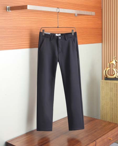 2025年8月21日入荷新作Diorスラックス高品質人気商品...