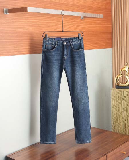 2025年8月21日入荷新作Louis vuittonスラッ...