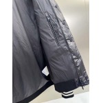 2025年8月23日入荷新作Moncler秋冬ダウンジャケット高品質人気商品/HC工場