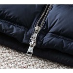 2025年8月23日入荷新作Moncler秋冬ダウンジャケット高品質人気商品/HC工場