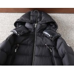 2025年8月23日入荷新作Moncler秋冬ダウンジャケット高品質人気商品/HC工場