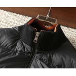 2025年8月23日入荷新作Moncler秋冬ダウンジャケット高品質人気商品/HC工場