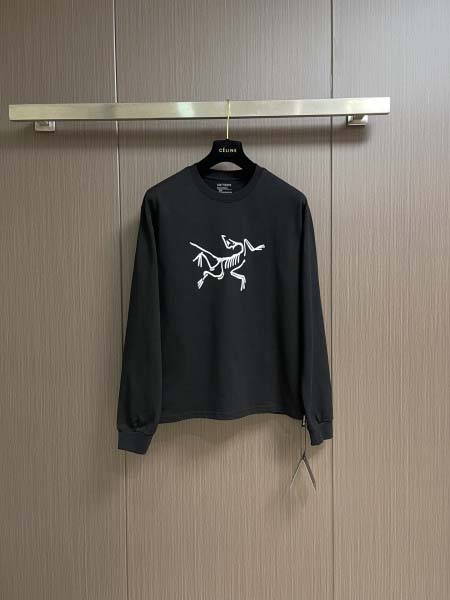 2025年8月24日秋冬入荷新作ARCTERYX長袖Tシャツ...