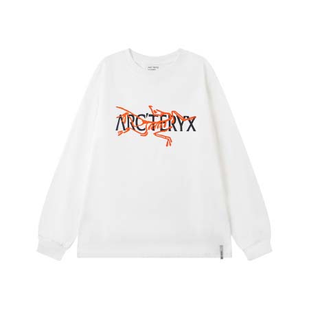 2025年8月24日秋冬入荷新作ARCTERYX長袖Tシャツ...