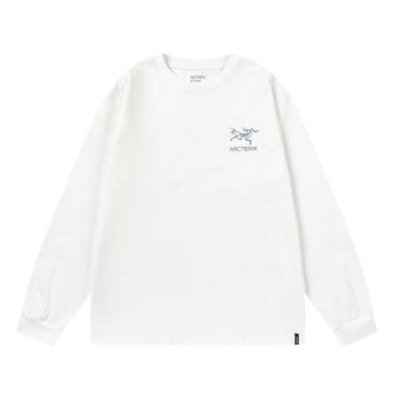 2025年8月24日秋冬入荷新作ARCTERYX長袖Tシャツ...