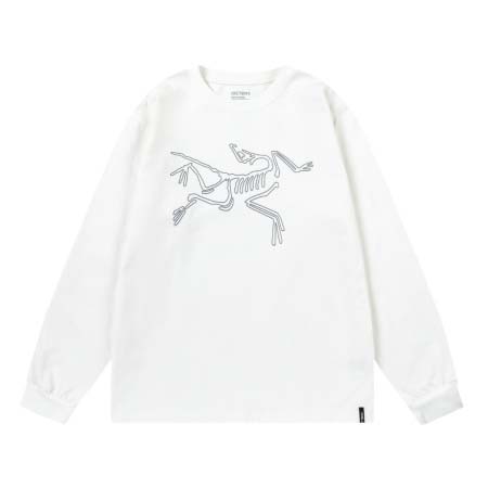 2025年8月24日秋冬入荷新作ARCTERYX長袖Tシャツ...