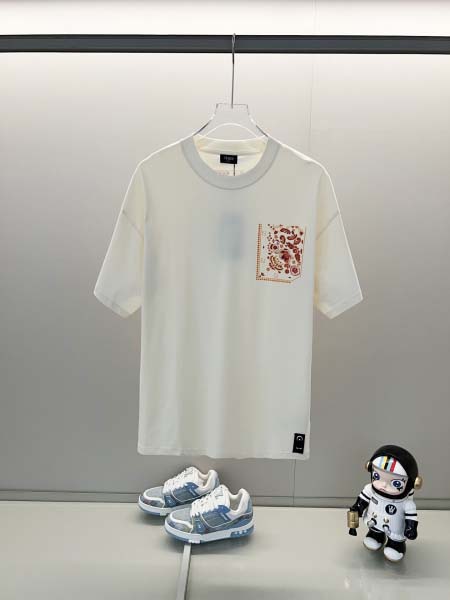 2025年8月27日秋冬入荷新作FENDI半袖 tシャツ高品...