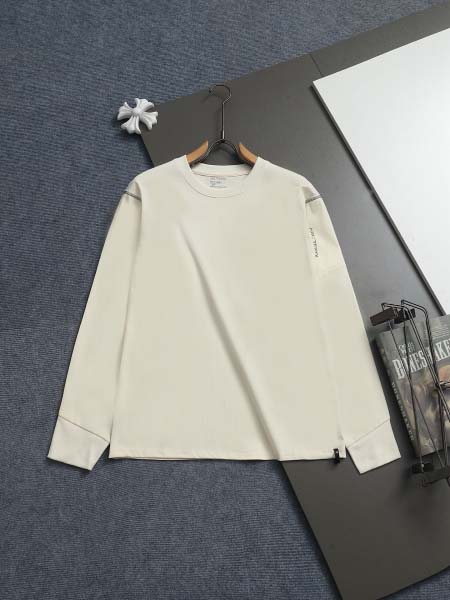 2025年8月28日秋冬入荷新作ARCTERYX長袖Tシャツ...