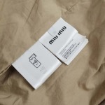 2025年8月28日入荷秋冬新作MiuMiuジャケット原版復刻人気で【极品】/正規品と同じサイズSize:36 38 40 42/YGY工場