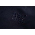 2025年8月28日入荷秋冬新作Miumiuジャケット原版復刻人気で【极品】/正規品と同じサイズSize:40 42 44 46/YGY工場