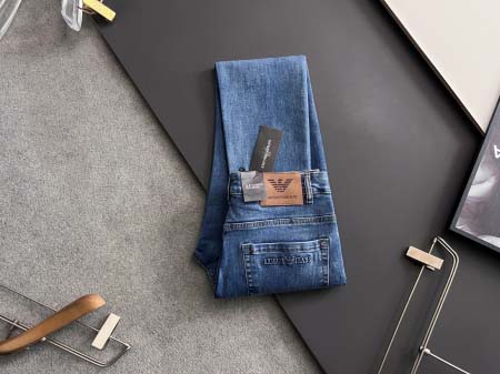 2025年8月29日入荷 新作Armaniジーパン高級なプレ...