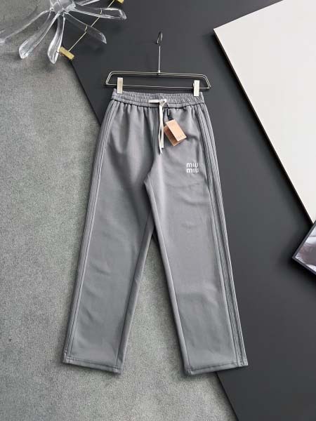 2025年8月29日入荷 新作Miumiuスラックス高級なプ...