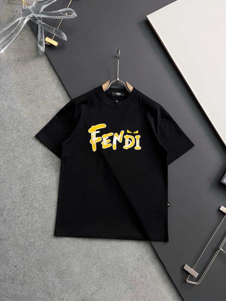 2025年8月29日入荷 新作Fendi半袖 tシャツ高級な...