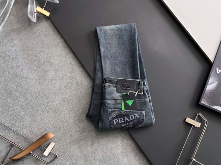 2025年8月29日入荷 新作Pradaジーパン高級なプレゼ...