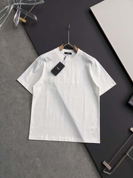 2025年8月29日入荷 新作Fendi半袖 tシャツ高級な...