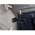 2025年8月30日入荷 新作Pradaジーパン高級なプレゼント/誕生日プレゼント/高品質/メンツ/記念品/ wenzhou工場