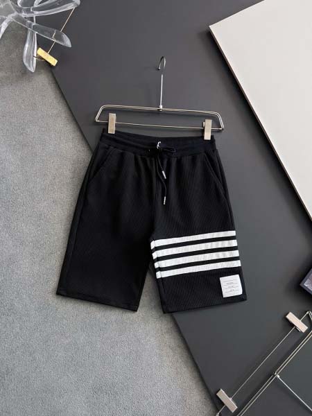 2025年8月30日入荷 新作Thom Browne半ズボン...