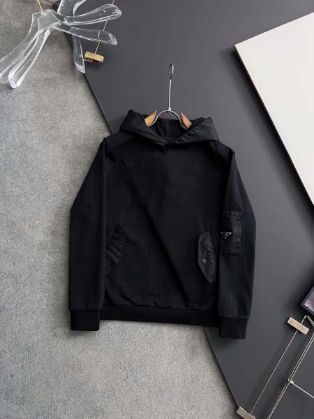 2025年8月30日入荷 新作Pradaスウェット 高級なプレゼント/誕生日プレゼント/高品質/メンツ/記念品/ wenzhou工場