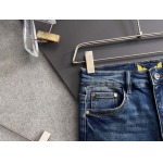 2025年8月30日入荷 新作Fendiジーパン高級なプレゼント/誕生日プレゼント/高品質/メンツ/記念品/ wenzhou工場