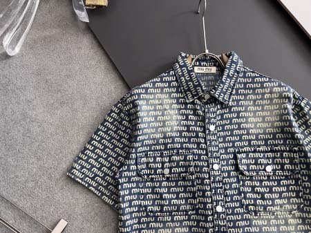 2025年9月1日入荷 新作Miumiuシャツ高級なプレゼント/誕生日プレゼント/高品質/メンツ/記念品/ wenzhou工場