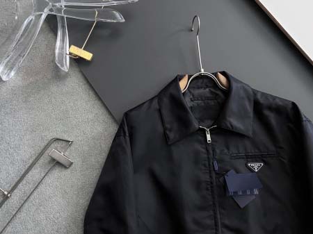 2025年9月1日入荷 新作Pradaジャケット高級なプレゼント/誕生日プレゼント/高品質/メンツ/記念品/ wenzhou工場