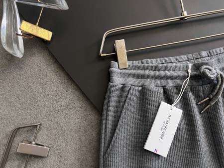 2025年9月3日入荷 新作Thom Browne半ズボン高級なプレゼント/誕生日プレゼント/高品質/メンツ/記念品/ wenzhou工場