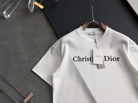 2025年9月3日入荷 新作Dior半袖 tシャツ高級なプレゼント/誕生日プレゼント/高品質/メンツ/記念品/ wenzhou工場