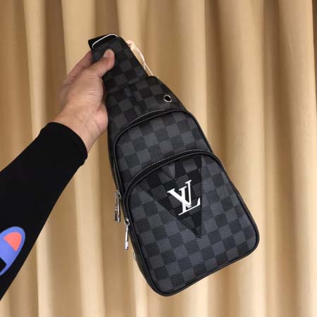 2025年9月4日入荷新作Louis Vuitton/人気/本革/バッグ 人気 おすすめ 父の日 誕生日/ギフト プレゼント 結婚式男友達の誕生日プレゼント