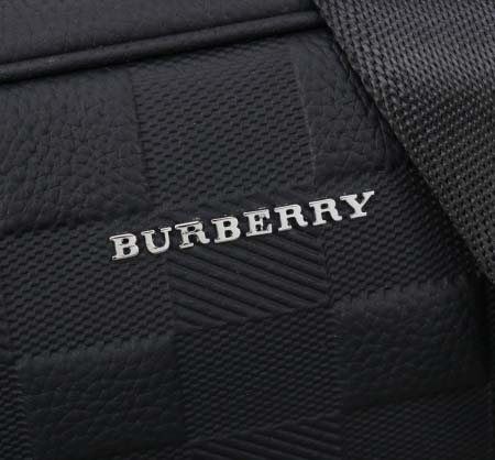 2025年9月4日入荷新作Burberry/人気/本革/バッグ 人気 おすすめ 父の日 誕生日/ギフト プレゼント 結婚式男友達の誕生日プレゼント