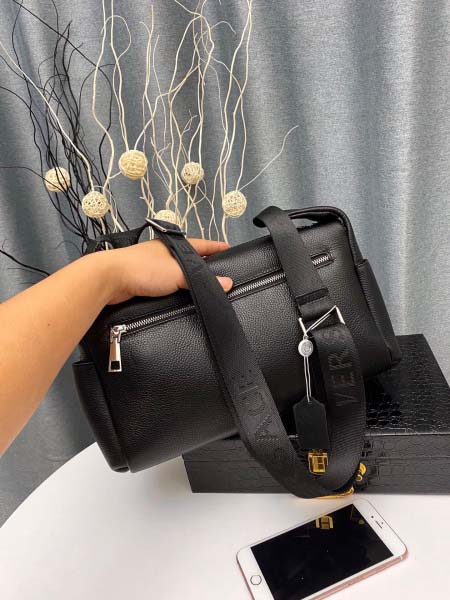 2025年9月5日入荷新作VERSACE/人気/本革/バッグ 人気 おすすめ 父の日 誕生日/ギフト プレゼント 結婚式男友達の誕生日プレゼント