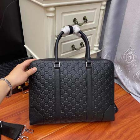 2025年9月5日入荷新作Gucci  /人気/本革/バッグ 人気 おすすめ 父の日 誕生日/ギフト プレゼント 結婚式男友達の誕生日プレゼント