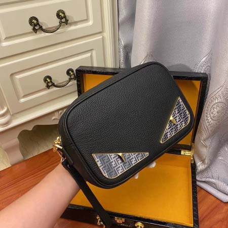 2025年9月5日入荷新作Fendi/人気/本革/バッグ 人気 おすすめ 父の日 誕生日/ギフト プレゼント 結婚式男友達の誕生日プレゼント