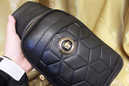 2025年9月5日入荷新作Versace /人気/本革/バッグ 人気 おすすめ 父の日 誕生日/ギフト プレゼント 結婚式男友達の誕生日プレゼント