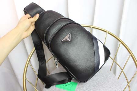 2025年9月5日入荷新作Prada/人気/本革/バッグ 人気 おすすめ 父の日 誕生日/ギフト プレゼント 結婚式男友達の誕生日プレゼント