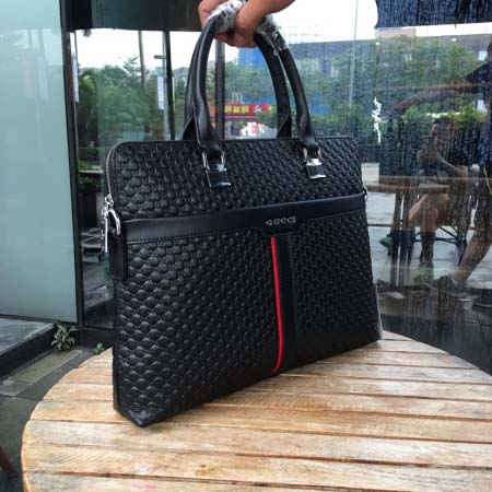 2025年9月5日入荷新作Gucci/人気/本革/バッグ 人気 おすすめ 父の日 誕生日/ギフト プレゼント 結婚式男友達の誕生日プレゼント